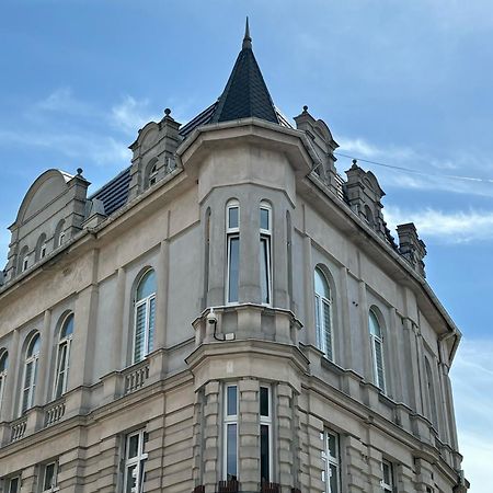 Apartament "Prezydencki Deluxe" Centrum Z Duza Wanna Dla Dwojga Gniezno Zewnętrze zdjęcie