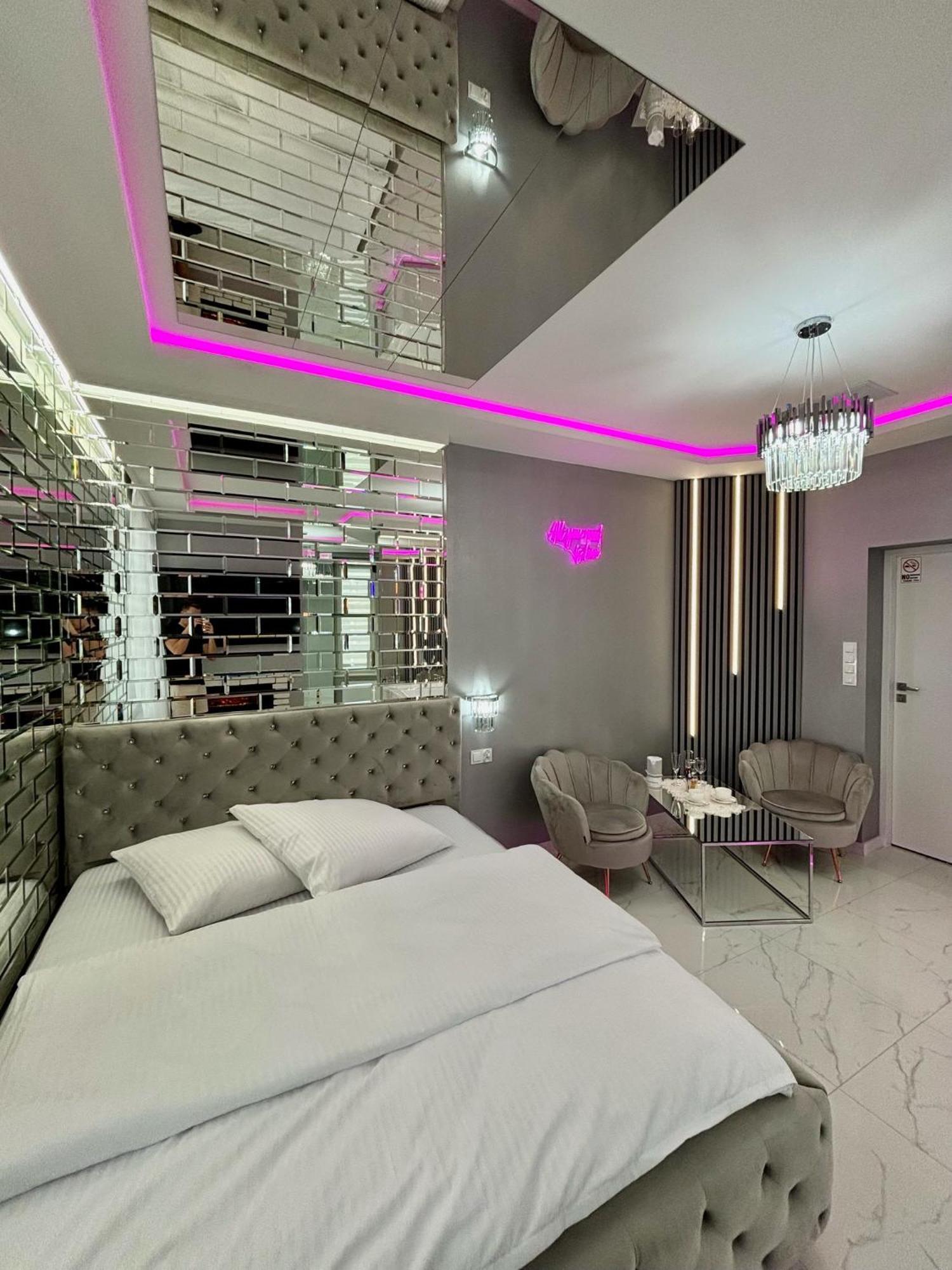 Apartament "Prezydencki Deluxe" Centrum Z Duza Wanna Dla Dwojga Gniezno Zewnętrze zdjęcie